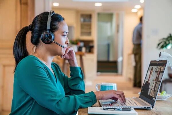 Poly Voyager Focus 2 USB-C-Headset incl. Ladestation_4